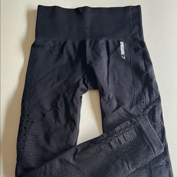 Gymshark Black High-Waisted Leggings - Picture 1 of 4